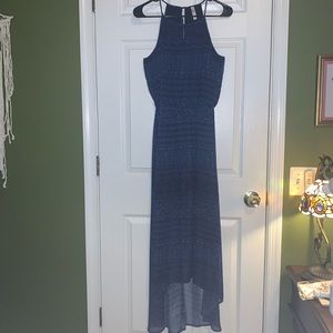 Maxi Sleeveless Keyhole Dress